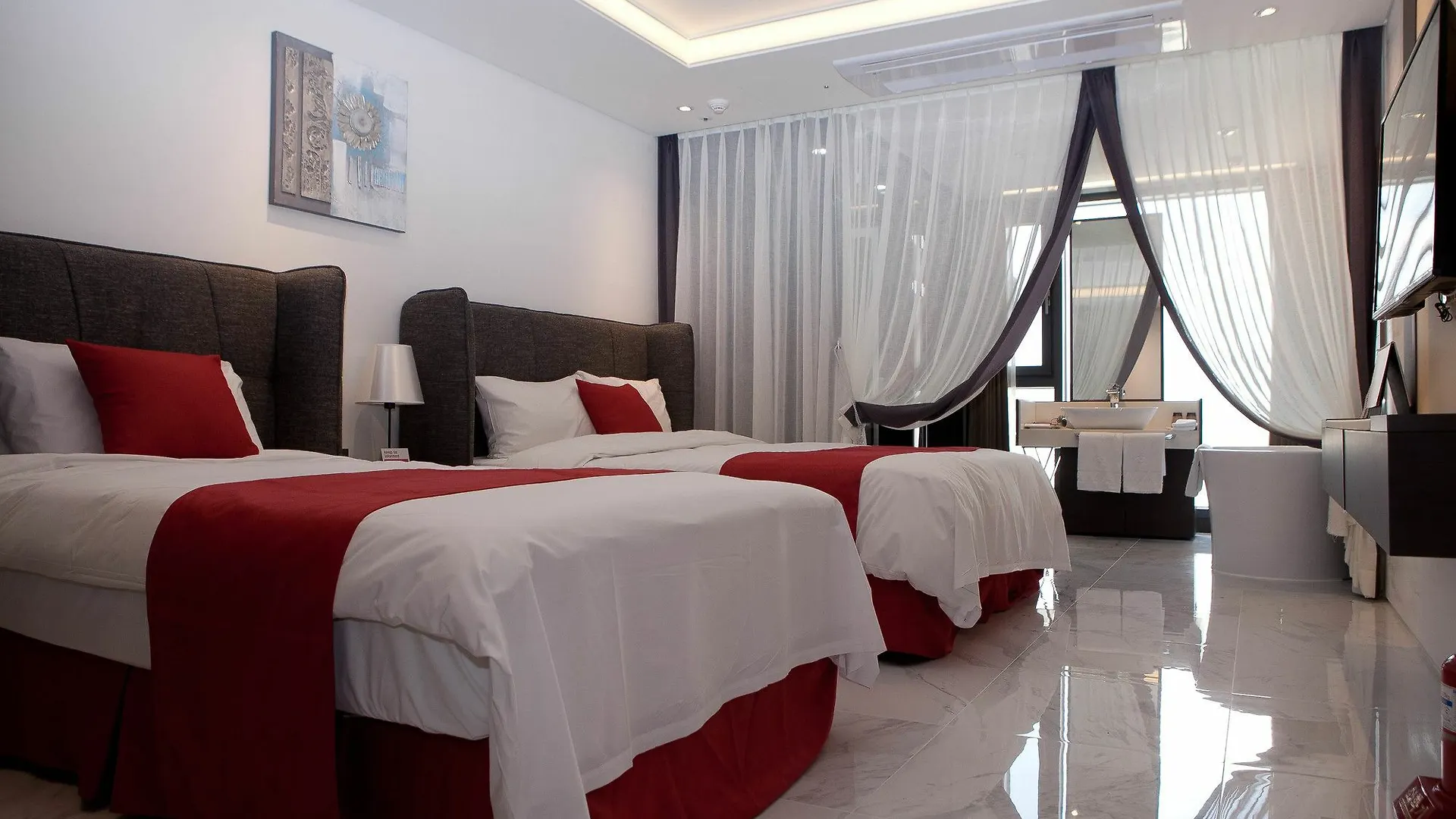 Seoubong Beach Hotel Τζέτζου